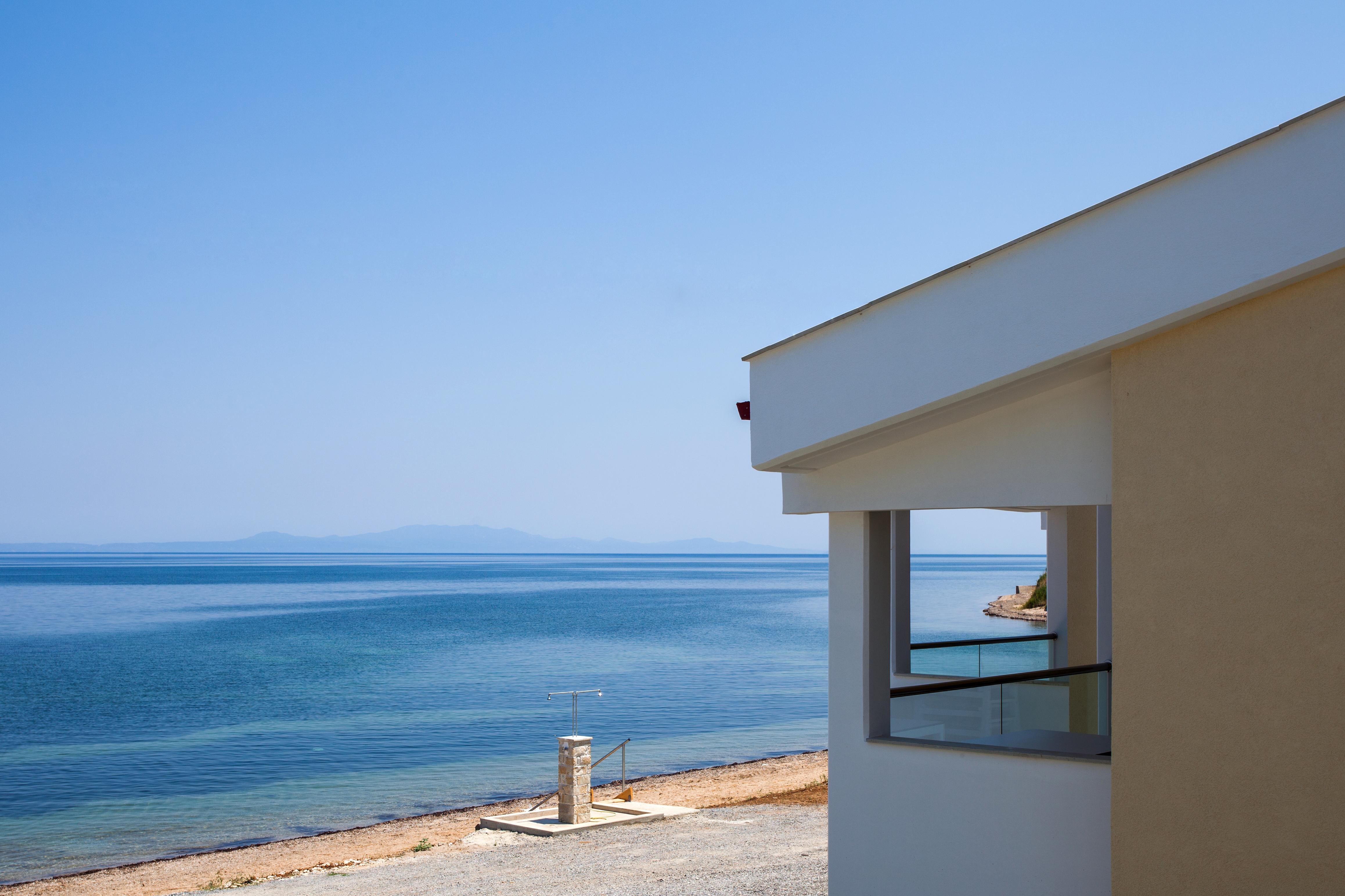 Elpiniki Luxury Apartments Nea Poteidaia Exterior photo
