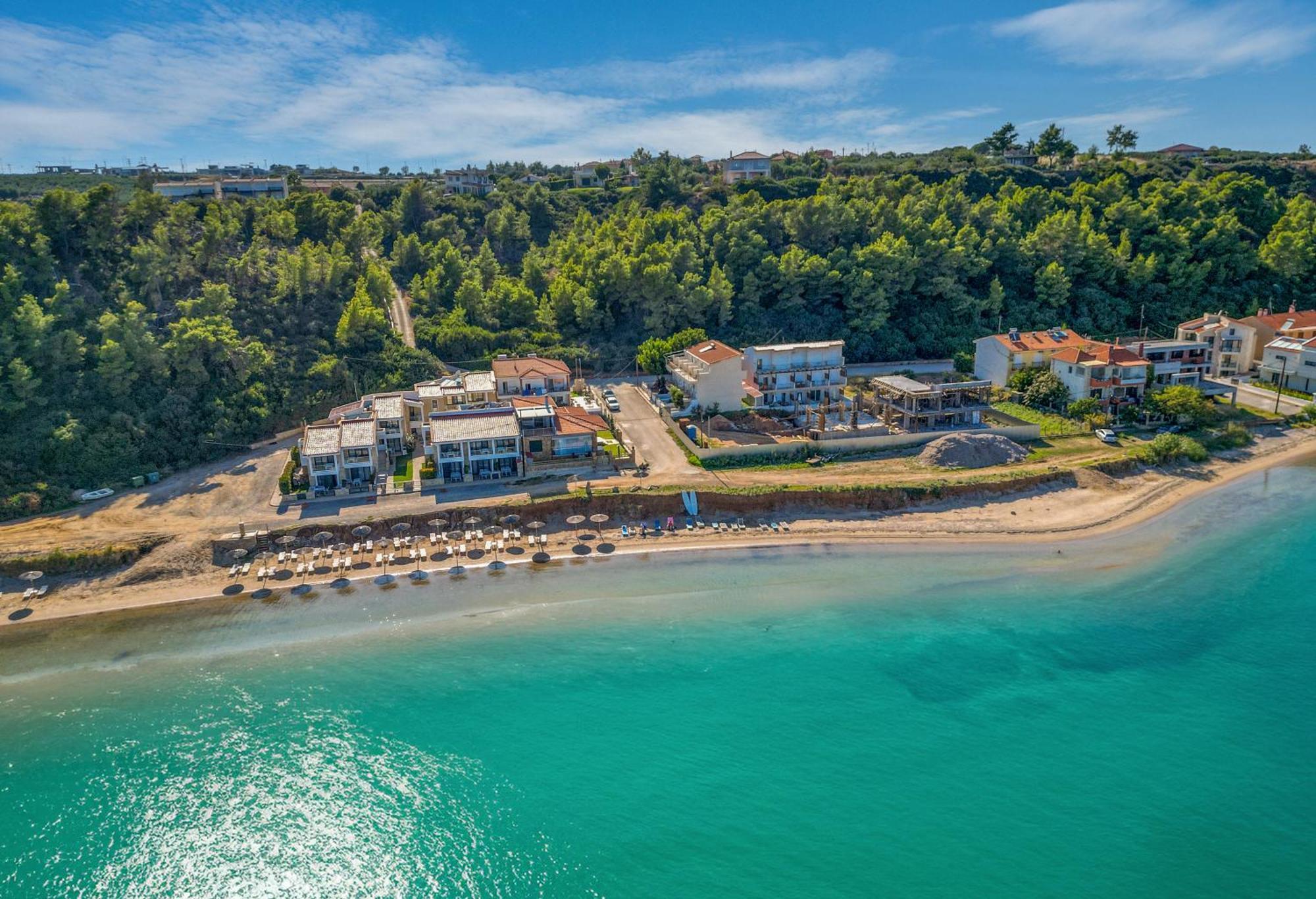 Elpiniki Luxury Apartments Nea Poteidaia Exterior photo